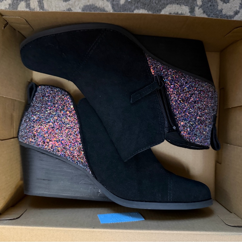 Tom’s Goldie Black Suede / Chunky Glitter Wedge Ankle Booties - Like New in Box!